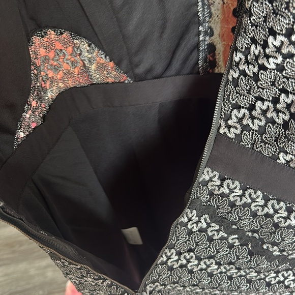 Few Moda Black Lace women Dress - Medium - Picture 15 of 15